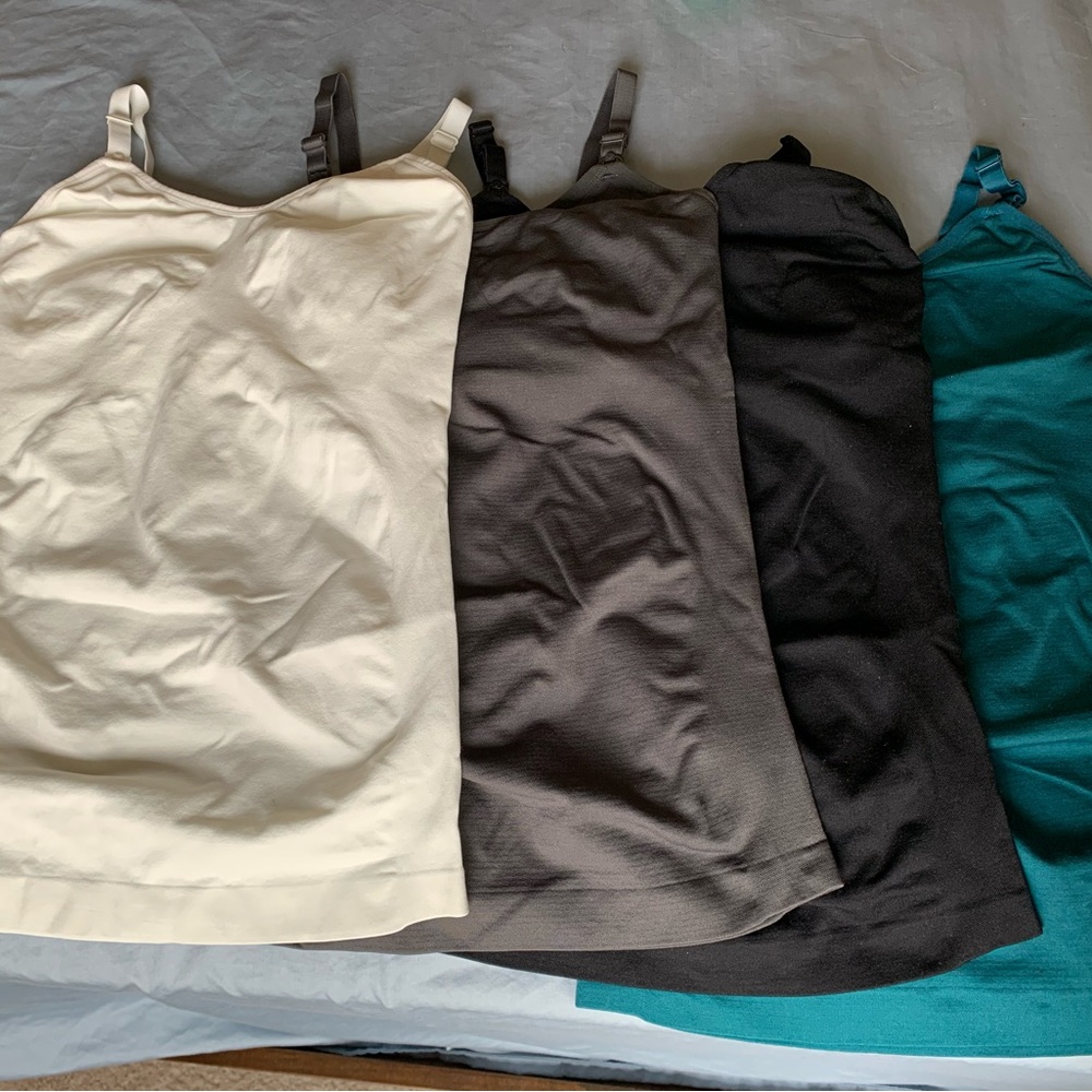 Nursing tanks size M